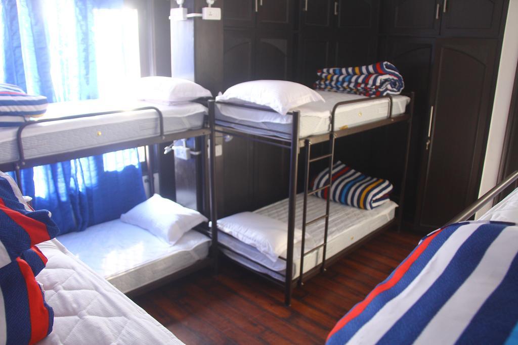 Madpackers Delhi Hostel Ню Делхи Стая снимка