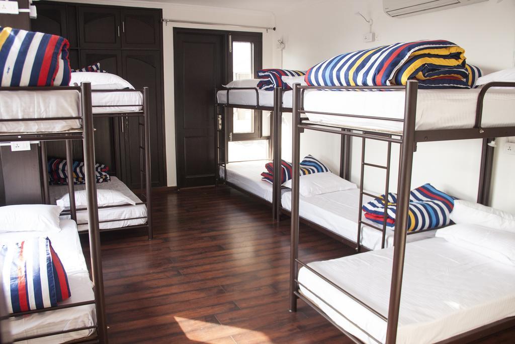 Madpackers Delhi Hostel Ню Делхи Стая снимка