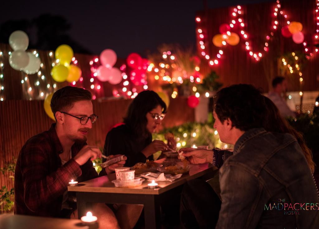 Madpackers Delhi Hostel Ню Делхи Екстериор снимка