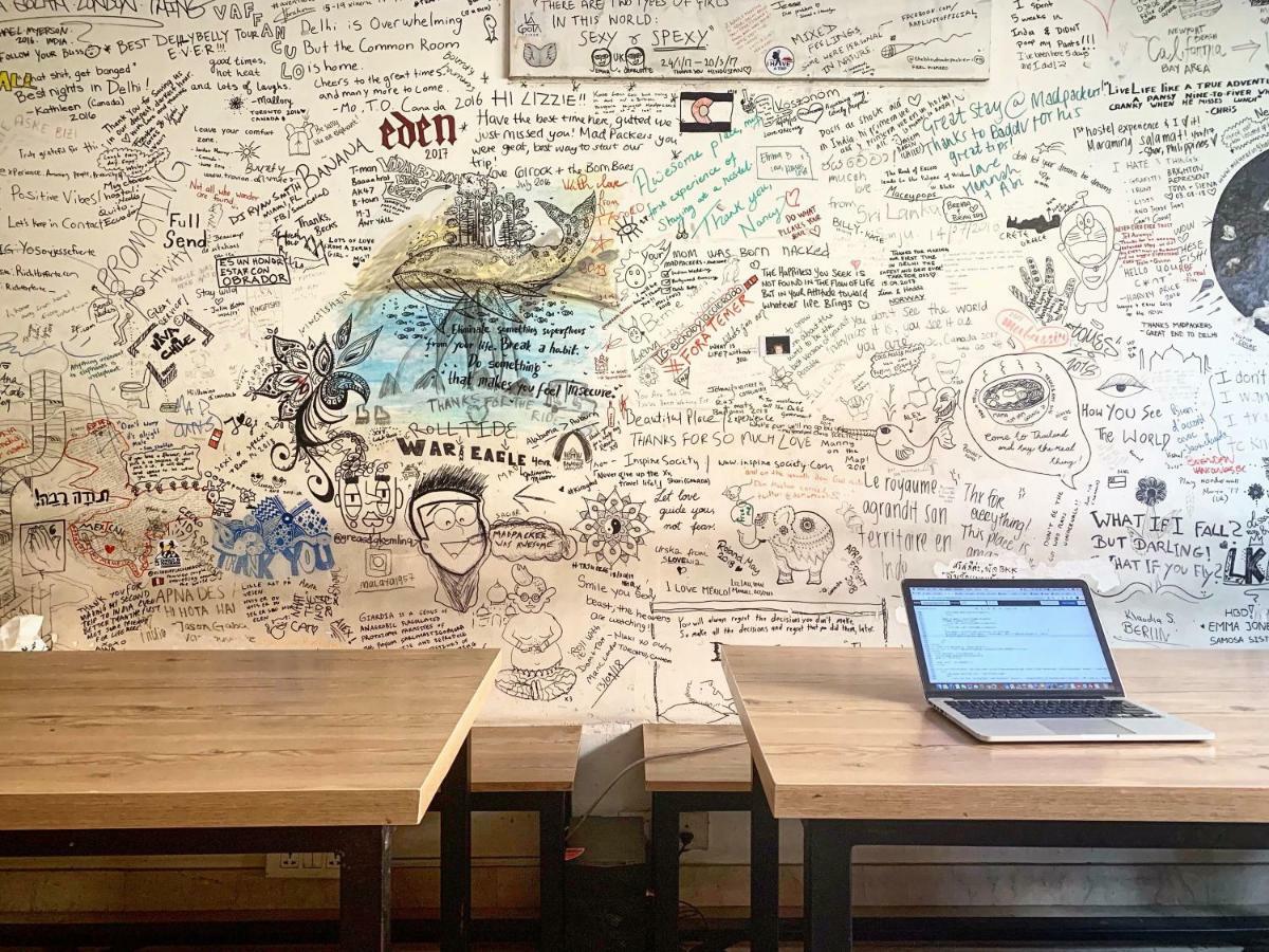 Madpackers Delhi Hostel Ню Делхи Екстериор снимка