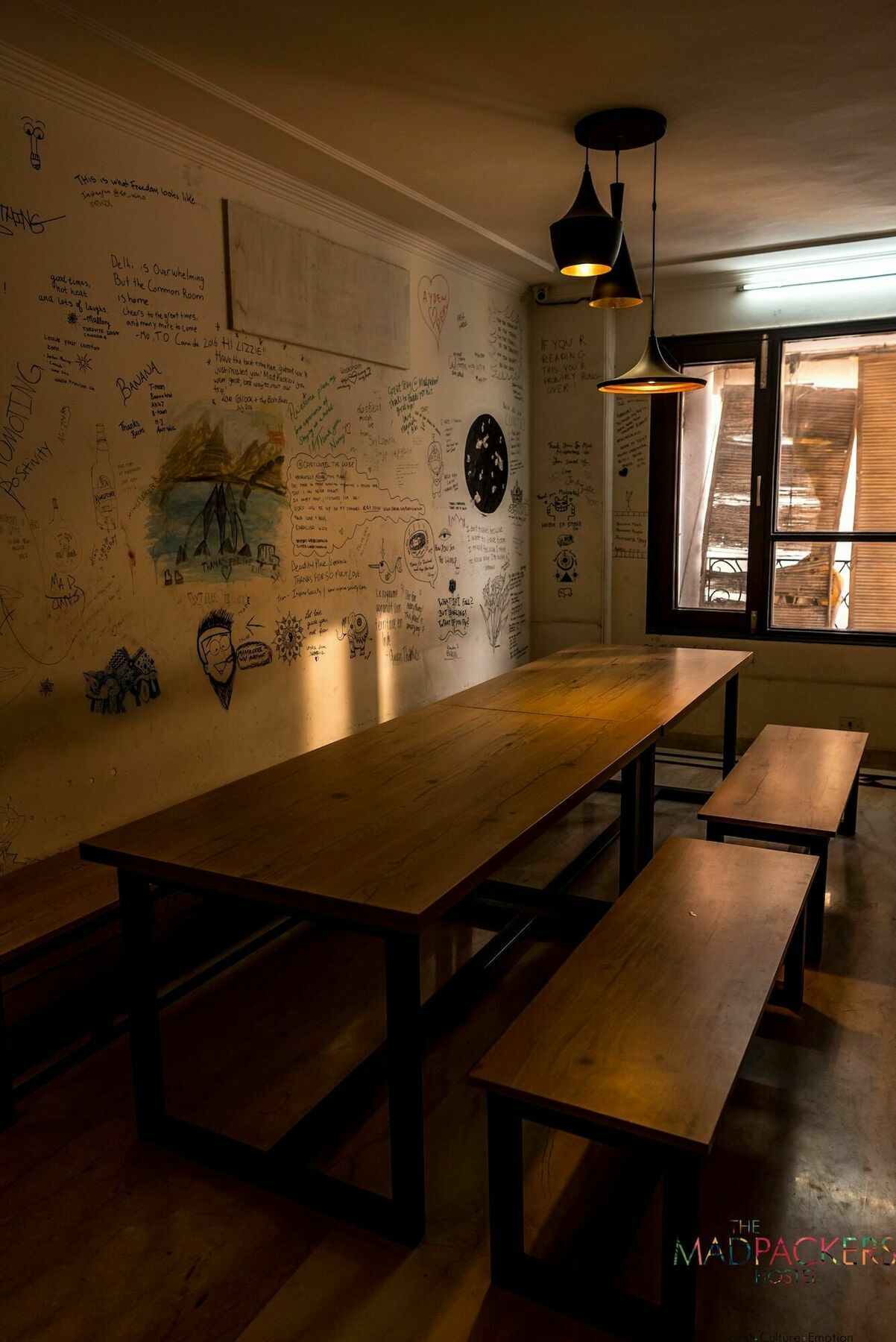 Madpackers Delhi Hostel Ню Делхи Екстериор снимка